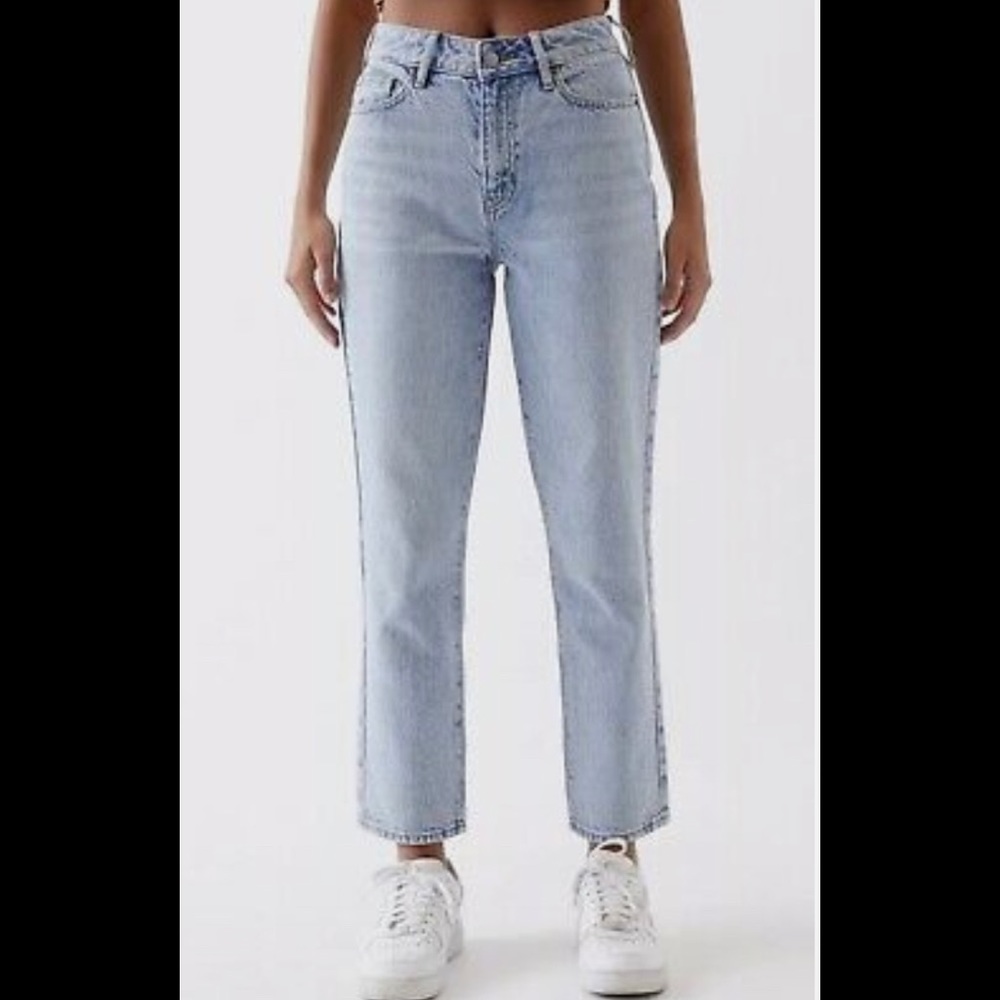 Light wash high rise pacsun mom jeans